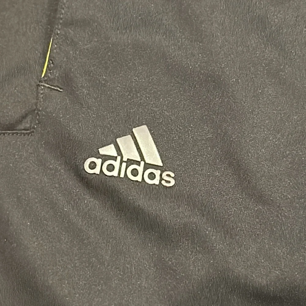 Adidas, Boys, Athletic Shorts, Size M